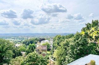Wohnung kaufen in 01326 Dresden, Dresden - Charmante 4-Zimmer-Dachgeschosswohnung! Atemberaubender Ausblick! Dresden-Loschwitz!