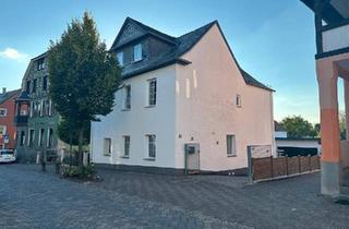 Einfamilienhaus kaufen in 56203 Höhr-Grenzhausen, Höhr-Grenzhausen - Großzügiges Einfamilienhaus in Höhr-Grenzhausen provosionsfrei