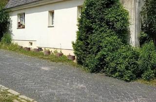 Haus kaufen in 06366 Köthen, Köthen (Anhalt) - Haus 140 m? Wohnfläche und Lagerhalle 600 m³ Preis 150000 ?