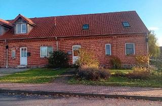 Doppelhaushälfte kaufen in 19069 Lübstorf, Lübstorf - 19069 Klein Trebbow, 1-3 Fam. Haus