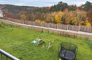 Wohnung kaufen in 72160 Horb, Horb am Neckar - Moderne 3-Zimmer Etagenwohnung mit Balkon und Gartenanteil