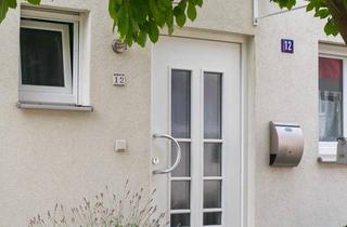 Haus kaufen in 90766 Fürth, Fürth - Reihenmittelhaus in Bestlage