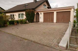 Haus kaufen in Im Störling 5, 78166 Donaueschingen, Donaueschingen - Wohnhaus mit ELW - Toplage in Donaueschingen