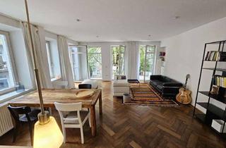 Wohnung kaufen in Ehrengutstraße 17, 80469 Ludwigsvorstadt-Isarvorstadt, 4-Zi-Altbau-Traum m. Terrasse, 108 m² am Roecklplatz, Parkett, Stuck, Licht/Sonne, Rarität v. PRIVAT