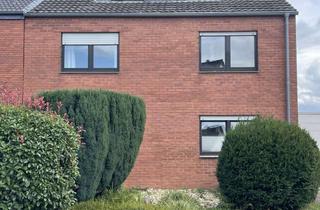 Wohnung kaufen in 50226 Frechen, 120 m² Eigentumswohnung über zwei Etagen in zentraler Lage von Frechen