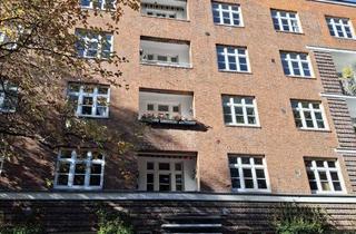 Wohnung kaufen in Schwalbenplatz, 22307 Barmbek-Nord, Für Kapitalanleger
