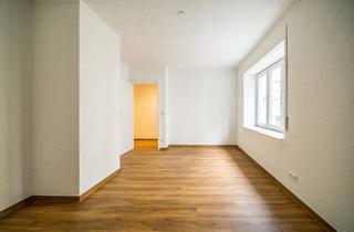 Wohnung mieten in Böblinger Straße 27, 70178 Süd, Erstbezug nach Sanierung: Helle 3,5-Zimmer-Wohnung mit Einbauküche und Balkon in Stuttgart