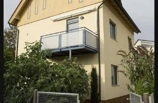 Wohnung mieten in An Der Allee 136, 55122 Hartenberg/Münchfeld, Wunderbare 2ZKB Wohnung in freistehendem Zweifamilienhaus mit privater Terrasse, EBK, Keller