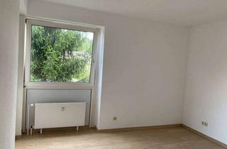 Wohnung mieten in Waitzstraße 28, 24937 Sandberg, Helle 2-Zimmer Wohnung mit Balkon im 2. OG in Flensburg-Sandberg