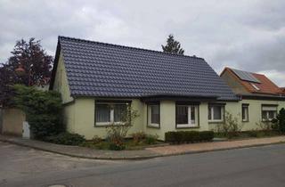 Einfamilienhaus kaufen in Reppinicher Straße, 14827 Wiesenburg, Einfamilienhaus mit Dreiseitenhof-Charakter, Scheune und Garten in Reetz