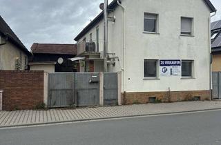 Einfamilienhaus kaufen in Lindenstr 51, 68623 Lampertheim, Einfamilienhaus mit Hof und Scheune