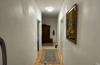 Haus kaufen in 91522 Ansbach, Gut geschnittene, renovierungsbedürftige 4-Zimmer Wohnung in Hennenbach zu verkaufen