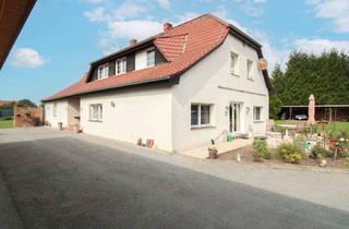 Anlageobjekt in 17153 Ivenack, XXL Grundstück und Garagenkomplex: Gepflegtes Einfamilienhaus in Grischow