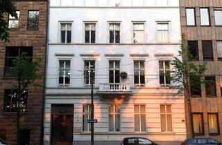 Wohnung kaufen in 40217 Unterbilk, Altbau in Toplage - luxuriös ausgestattet, komplett möbliert, Terrasse & Stellplatz