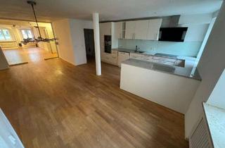 Wohnung mieten in Altstadt 192, 84028 Altstadt, Großzügige Altstadtwohnung mit einzigartiger Dachterrasse - Landshut Zentrumslage