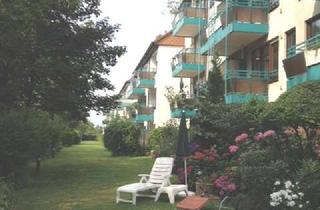 Wohnung mieten in Hiddenseestr. ++, 40468 Unterrath, Schöne 2-Raum-Wohnung mit Balkon und EBK / West-Lage