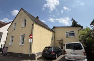 Haus kaufen in 55257 Budenheim, Zweifamilienhaus mit Entwicklungspotenzial – Im Herzen von Budenheim