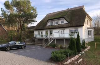 Haus mieten in Zum Höft 56a, 18586 Gager, Reetdachhaus mit privatem Strandzugang