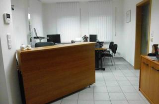 Haus kaufen in 34270 Schauenburg, Atriumbungalow in Toplage von privat