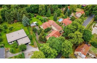 Haus kaufen in 15806 Zossen, Zossen - Großes Grundstück am Waldrand, drei Doppelhäuser, Energiekennwert A+, eine Einheit mit Wohnrecht