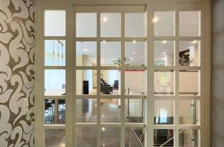 Haus kaufen in 78333 Stockach, Stockach - Luxuswohnen mit Pool, Sauna und vermietetem Dreifamilienhaus