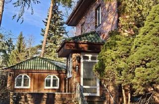 Villa kaufen in 13465 Berlin, Berlin - Stilvolle alte Villa mit viel Ausbaupotenzial!