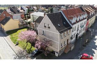 Haus kaufen in 17087 Altentreptow, Altentreptow - Stadthaus in Altentreptow Garage und Stellplatz