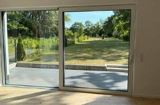 Wohnung kaufen in 24111 Kiel, Kiel - Wohnung mit Garten