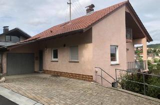 Einfamilienhaus kaufen in 97947 Grünsfeld, Grünsfeld - Einfamilienhaus mit Einliegerwohnung und unverbaubarem Blick