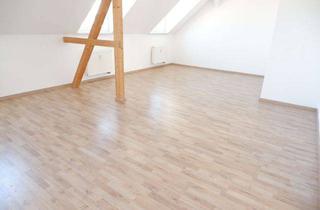 Wohnung kaufen in Lützowstr. 42, 09119 Chemnitz, TOP Whg. im Dachgeschoss = 3.OG / Laminat / inkl. EBK !