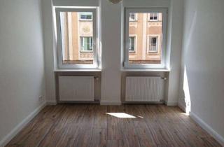 Wohnung kaufen in Schumannstraße 14, 90429 Muggenhof, Schöne 2-Zimmer Wohnung mit Balkon in Nürnberg-Muggenhof