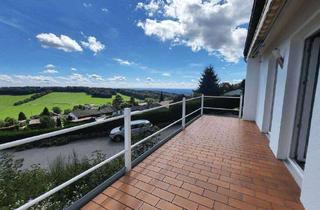 Wohnung kaufen in 94169 Thurmansbang, Charmante Ferienwohnung mit traumhafter Fernsicht