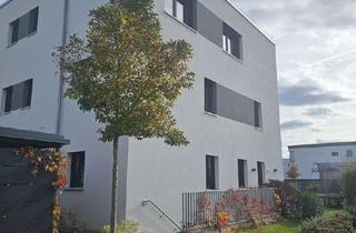 Wohnung kaufen in 91056 Büchenbach, ** Provisionsfrei ** Hochwertige Maisonette (Garten, Sauna & Heimkino) mit Reiheneckhaus-Flair