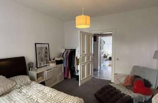 Wohnung kaufen in Siegfriedstraße, 12051 Neukölln, Barrierefreier Altbautraum mit Substanz – 3-Zimmer-Wohnung in Berlin-Neukölln