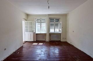 Wohnung kaufen in Alt-Wittenau 17, 13437 Wittenau, Tolle Altbauwohnung mit Südausrichtung - große Küche mit Essplatz