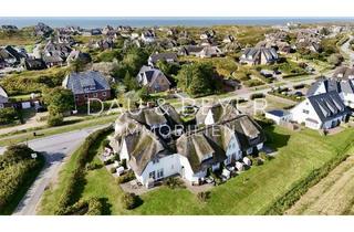 Wohnung kaufen in 25980 Sylt, Stilvolles Reetdach-Domizil mit Duschwanne und privatem Charakter