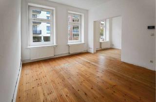 Wohnung kaufen in 22041 Wandsbek, Helle Altbauwohnung im Hochparterre mit eigenem Zugang zum Garten und Hamburger Dielenboden!