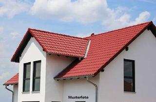 Wohnung kaufen in Magdheide, 58553 Halver, 4-Zimmer-Altbau-Wohnung