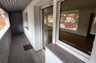 Wohnung mieten in Breiteneckweg, 78148 Gütenbach, Gepflegte 3 Zimmer Wohnung im 2.OG rechts mit EBK, gr. Balkon in 78148 Gütenbach, WM: PAUSCHAL 775€