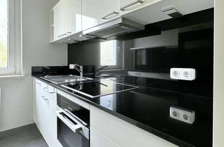 Wohnung mieten in Pawlowstraße 24, 18059 Südstadt, Hochwertig sanierte 2-Zimmer-Wohnung mit Südbalkon & exklusiver Einbauküche