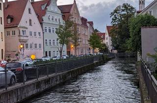 Wohnung mieten in Bei Sankt Ursula 14, 86150 Innenstadt, Erstbezug nach Sanierung: Stilvoll sanierte Altbauwohnung im Herzen von Augsburg