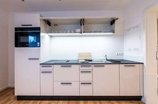 Wohnung mieten in Neugartenstraße 62a, 83209 Prien, Neubau! Komplett möbliert mit 3er Küche und hochwertigen Schreinermöbeln! Südbalkon!