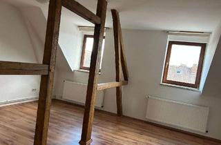 Wohnung mieten in Peiner Str. 23, 31137 Hildesheim, Gemütliche 3 Zimmer-Dachgeschosswohnung