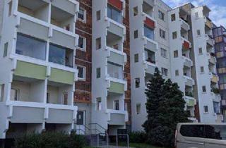 Wohnung mieten in Pablo-Neruda-Str., 18147 Toitenwinkel, 4-Raumwohnung im 5.Obergeschoss - ab sofort bezugsbereit