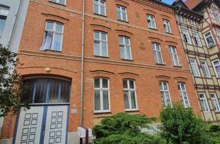 Wohnung mieten in Wilhelm-Külz-Str. 14, 38820 Halberstadt, 3 Zimmer Wohnung in saniertem Altbau, mit Einbauküche in ruhiger Lage !
