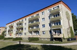 Wohnung mieten in Schulstraße 19, 19348 Berge, Wohnen mit Aussicht – großzügige 4-Zimmer-Wohnung mit Einbauküche und Balkon