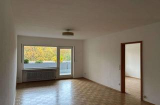 Wohnung mieten in 91054 Burgberg, Lichtdurchflutete, gut geschnittene 4-Zimmer Wohnung mit Loggia in Erlangen-Burgberg