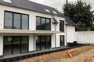 Wohnung mieten in Jenner Straße 20, 50129 Bergheim, Neubau Hofanlage: ansprechende 3-Zimmer-OG-Wohnung mit Balkon in Bergheim-Fliesteden