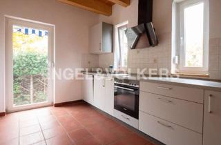 Wohnung mieten in 97422 Deutschhof, attraktive 2-Zimmer-Wohnung mit Terrasse und Gartenanteil in ruhiger Wohnlage