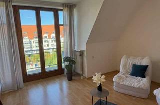 Wohnung mieten in Josef-Priller-Straße 36a, 86159 Universitätsviertel, Helle 1-Zimmer-Dachgeschosswohnung mit Balkon & Tiefgarage im Universitätsviertel Augsburg